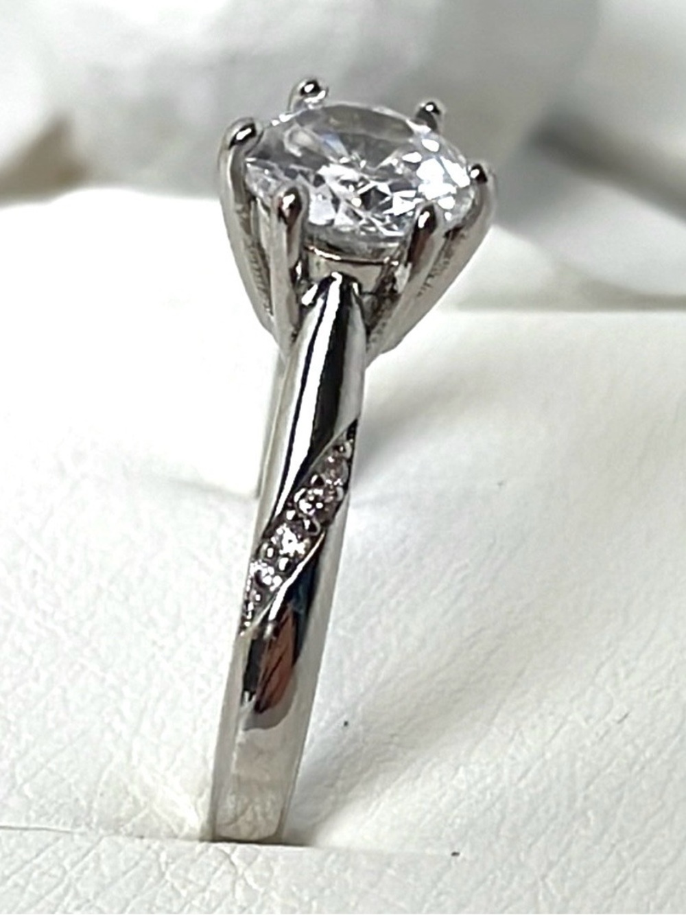 Solitaire Large Size Crystal & Small Crystals On Sides set in Sterling